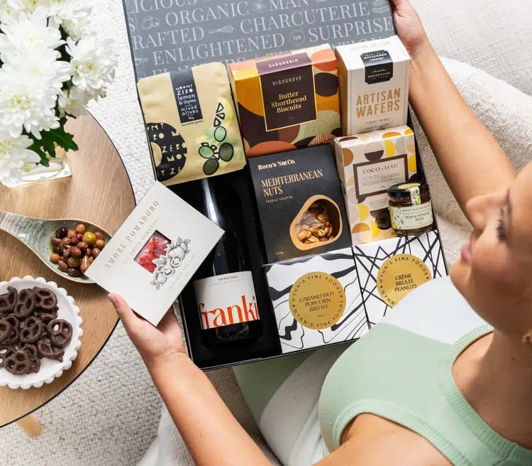 Why Same-Day Delivery of Valentine's Day hampers Perth is a Lifesaver